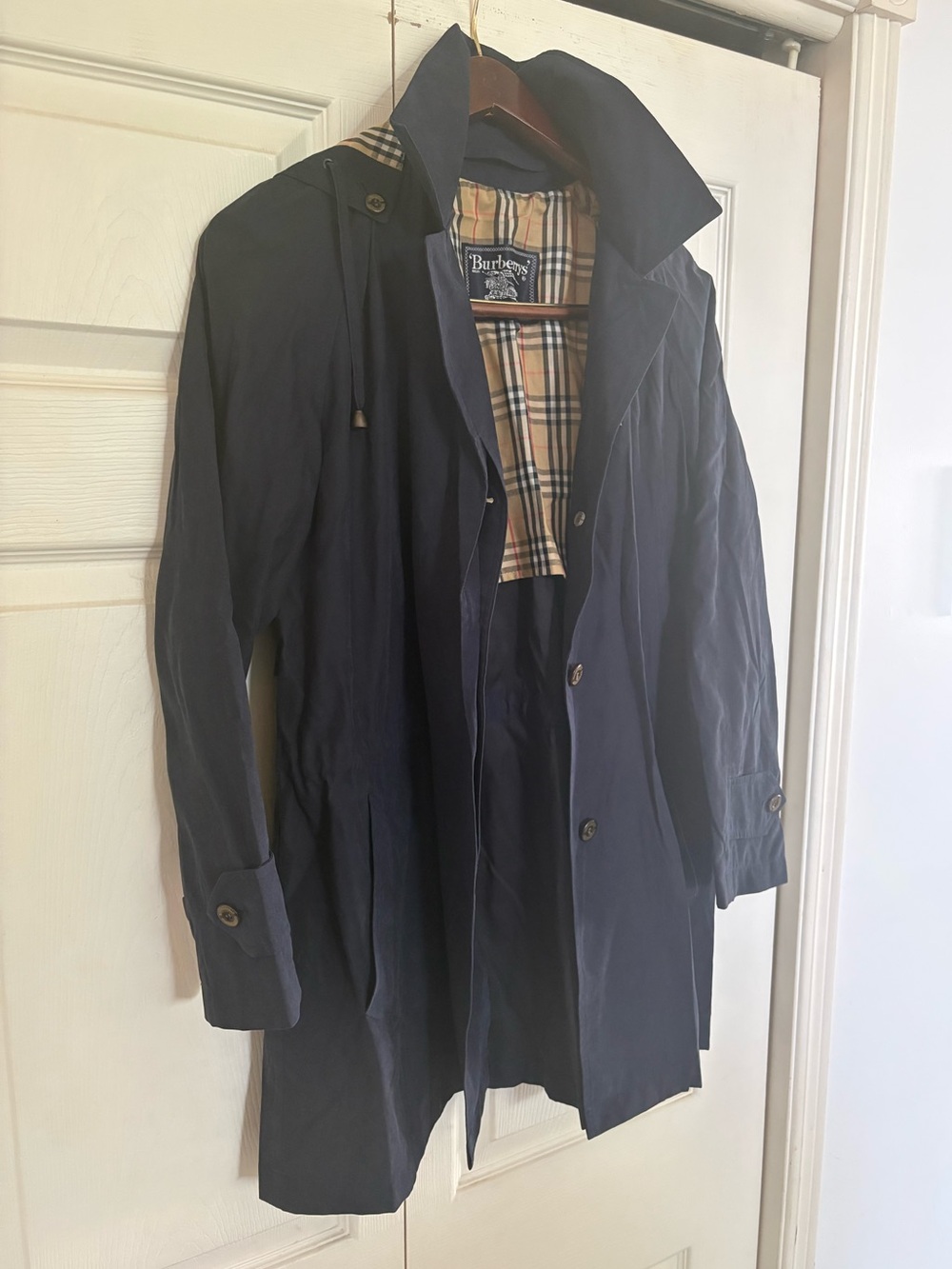 Burberry Navy Blue Men's Trench Coat with Signature Check Lining - Picture 2 of 8